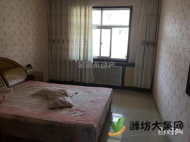 世纪旁 位置佳 大三室 黄金楼层 带车库144平 89