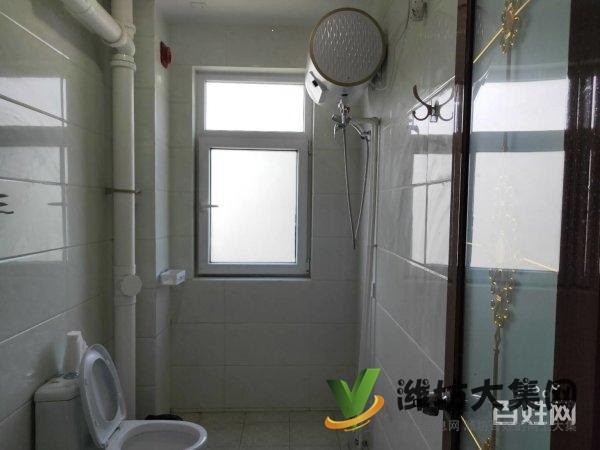 高新近潍县路旁 金润世家 电梯三室 有空调 拎包入