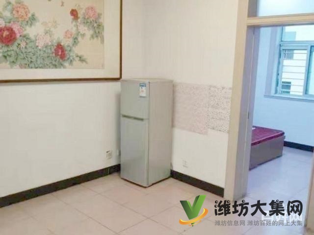 供暖 泰华 万达近 3室1厅1卫拎包入住