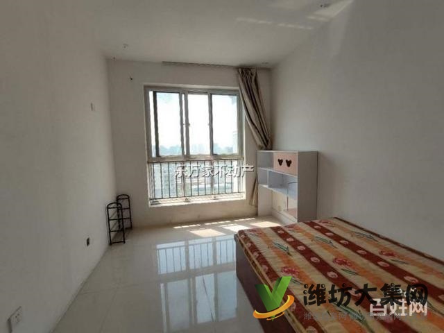 万达广场近 金都时代城高层两居 家电家具齐全拎包入住干净整洁