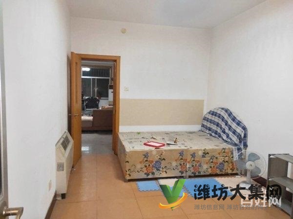 一实小近佳乐家 城市经典旁 带车库有地下室 家具家