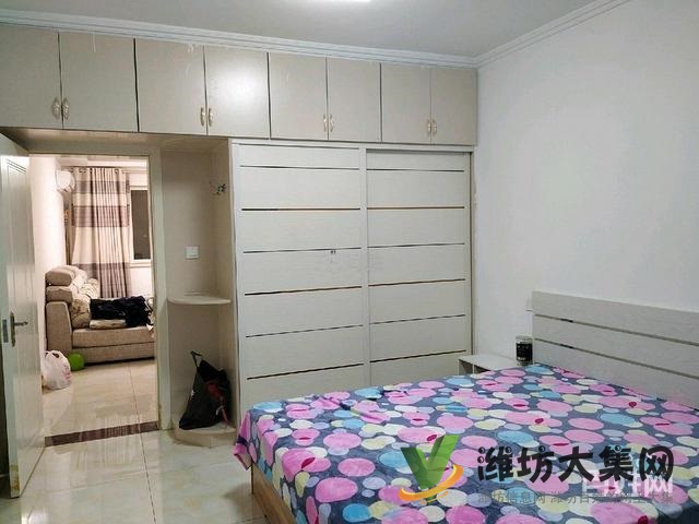 上城国际精装齐全3台空调 2台电视 看房方便拎包入