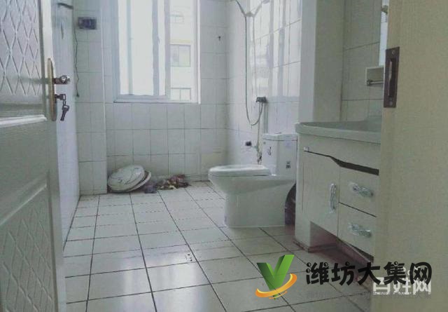 通亭街海龙路高铁站近,三室朝阳,精装修,周边配套齐