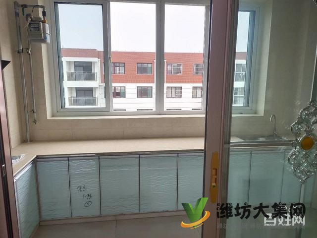 领世新城精装婚房未住,带全套家具,房主换豪宅急售,