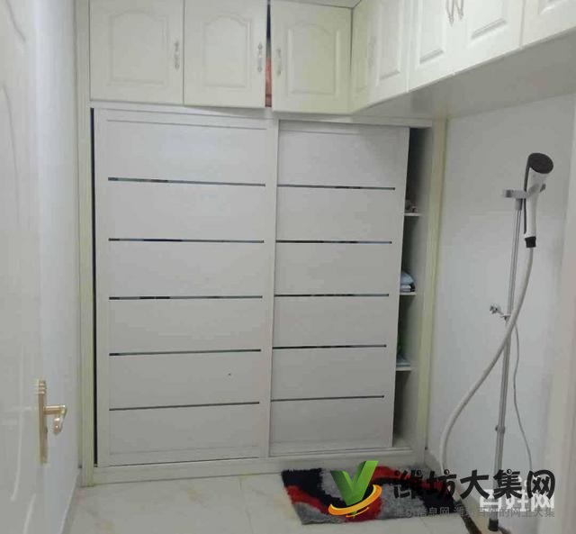 高新近 精装三室 送全部家具家电 送地下室 房主急