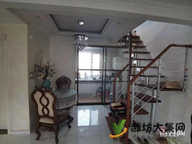 现代中学旁 中南城市金典11楼带阁楼精装修带车位2