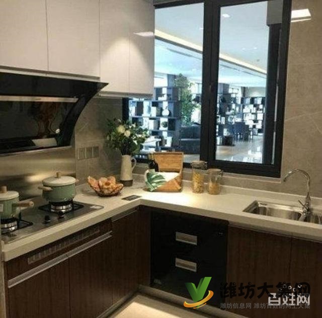 鸢都湖近经贸学院西邻新房现房71平更名贷款36万