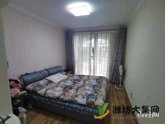 现代中学旁 中南城市金典11楼带阁楼精装修带车位2