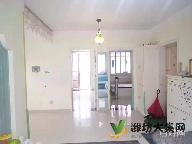 外国语近,三室朝阳,精装修,送地下室 送院子