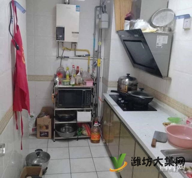 高新近 精装三室 送全部家具家电 送地下室 房主急