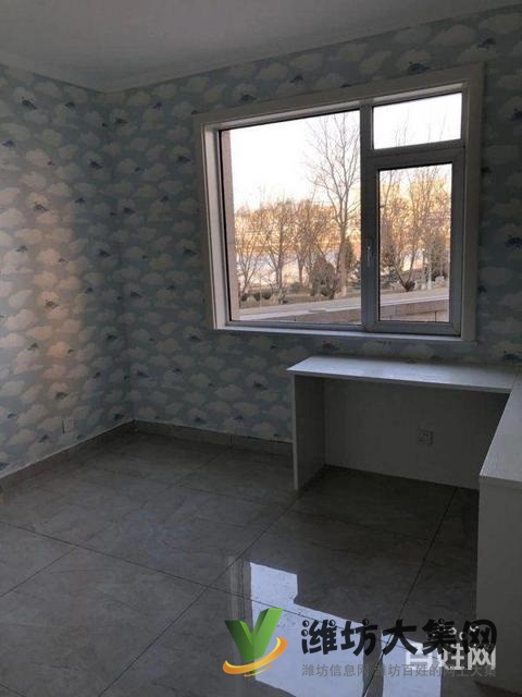 盛世家园好房子 豪华装未住, 带院子 院子外面就是