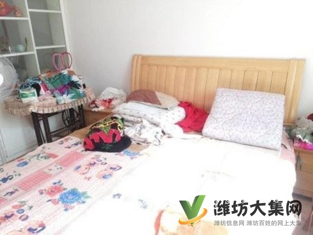 奥体中心 文苑小区多层一楼 精装三室出税双气供暖