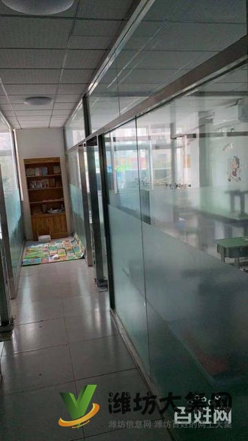 新华路乐川街临街二楼培训机构转让,可空转