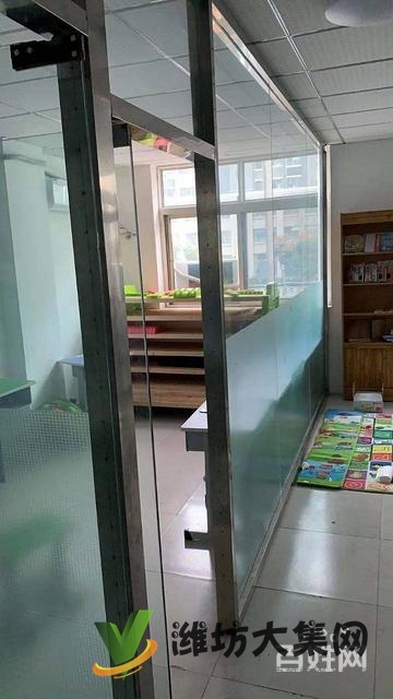 新华路乐川街临街二楼培训机构转让,可空转