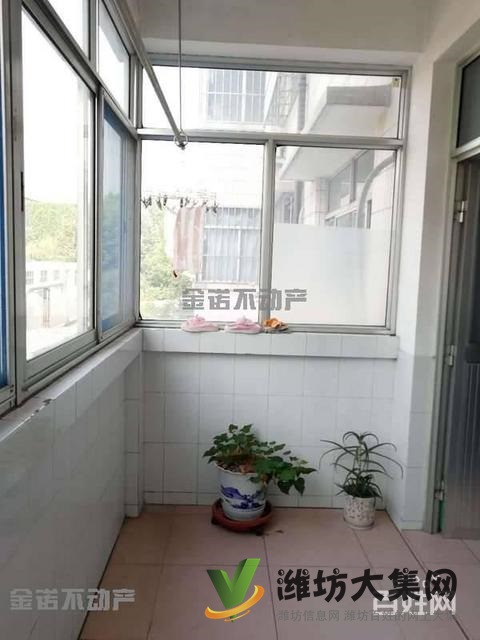 光明小区,三室好房,多层二楼,93平仅售32万