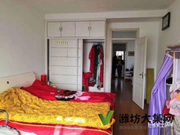 蝶园广场近河西人民 精装两室 首付8万全部办完 有