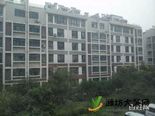 火车站南广场 中间楼层 婚房精装未住 有钥匙随时看