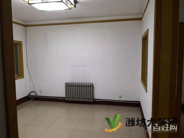 急售民主街幸福路养老房3室住宅‘’一楼带院子,环境