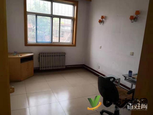 急售民主街幸福路养老房3室住宅‘’一楼带院子,环境