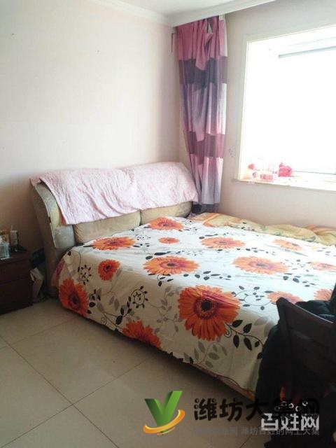 帝都国际,三室两厅一卫,精装带储藏室车位充足交通便