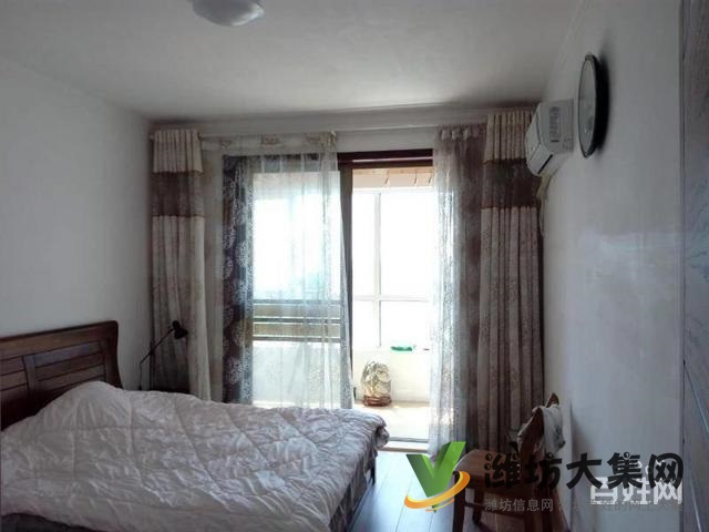 新富专家公寓,精装未住地下车位!客厅朝阳