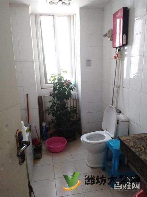 帝都国际,三室两厅一卫,精装带储藏室车位充足交通便