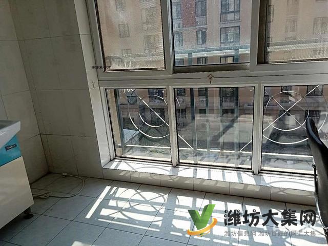 鲁发名城,3居室2厅,精装修短住保养好,真实图片和