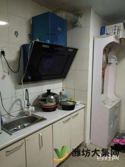 中金茶都1室1厅邻火车站精装温馨干净家具家电齐拎包