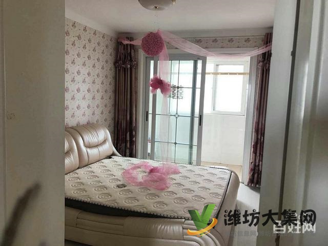 实验小学大成汇丰园 精装修 三室两厅拎包入住