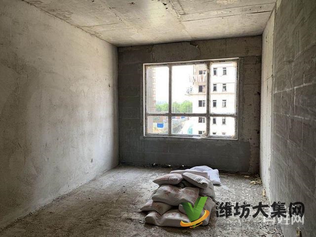 潍城区政府近 三室好房源 4680每平 不分楼层