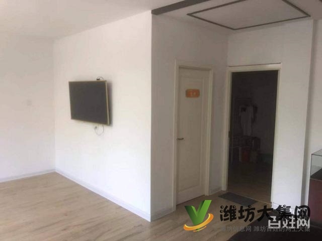 (快租免费寻址)青州市东方南路东方商贸城空铺出租