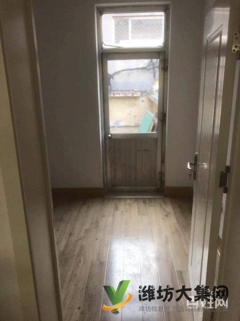 (快租免费寻址)青州市东方南路东方商贸城空铺出租