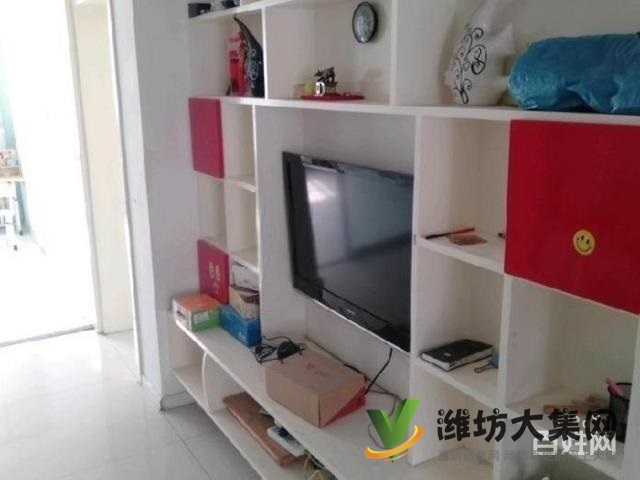 万达近 3室1厅1卫带车位拎包入住