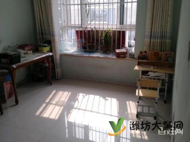 万达近 3室1厅1卫带车位拎包入住