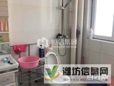 仁和盛庭小区市直机关幼儿园 与锦华一墙之隔公园里的家国企大盘