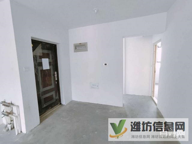 恒大枫叶近圣菲漫步更名贷款现房!双卫,客厅朝阳,看房有钥匙!