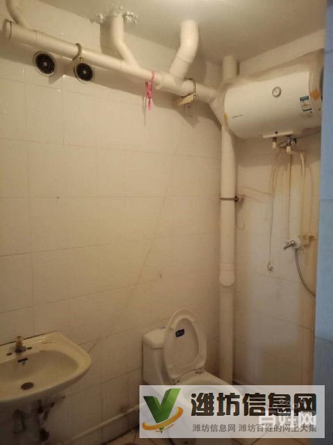 首 付10万买西湖苑多层三楼91平三室一厅带大储藏