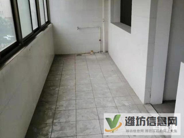 金华苑东明中学对面,3楼带地下车库,地下室!138平毛坯