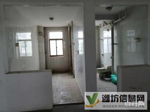 金华苑东明中学对面,3楼带地下车库,地下室!138平毛坯