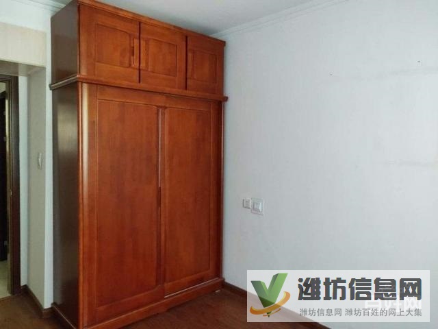 北苑学校近,现房三室,氧吧社区,绿化率高,成熟小区,特价出售