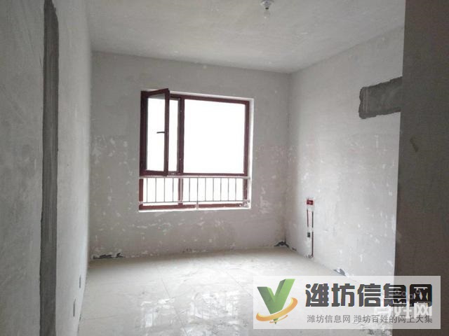 青云国际城,多层,毛坯三室,带仓库!!