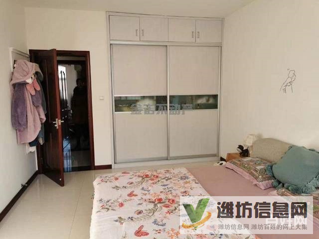 《美林花园》多层4楼183平米精装三室有车库