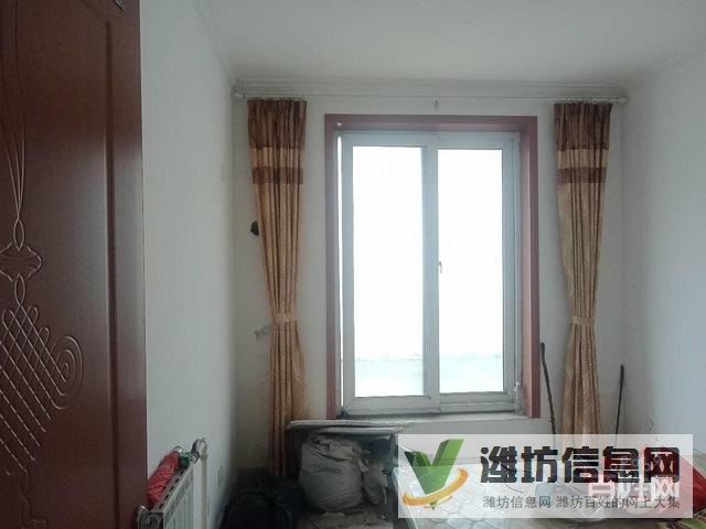 领世新城精装房 2室2厅装修未住带院子 出税钥匙在