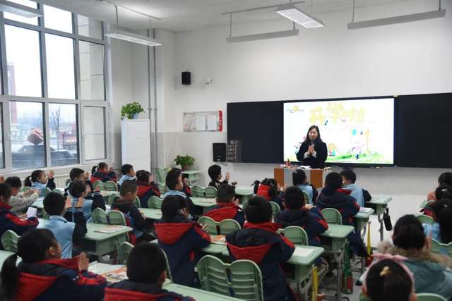 多图直击！潍坊中小学开学啦