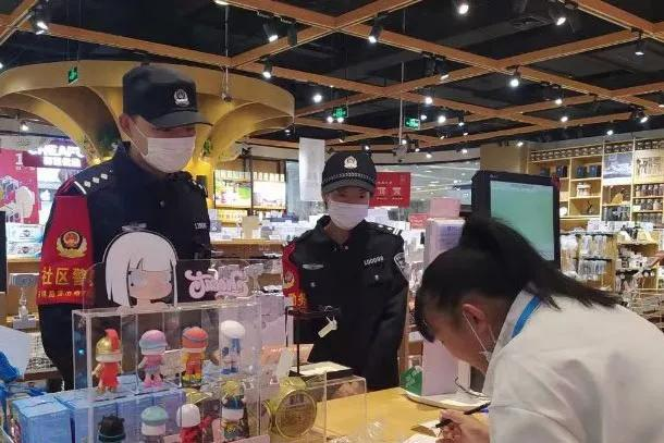 潍坊公安：巾帼建新功┃坚守一线 守护平安