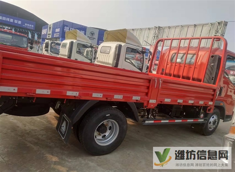 青岛平度重汽豪沃平板在哪买什么价格